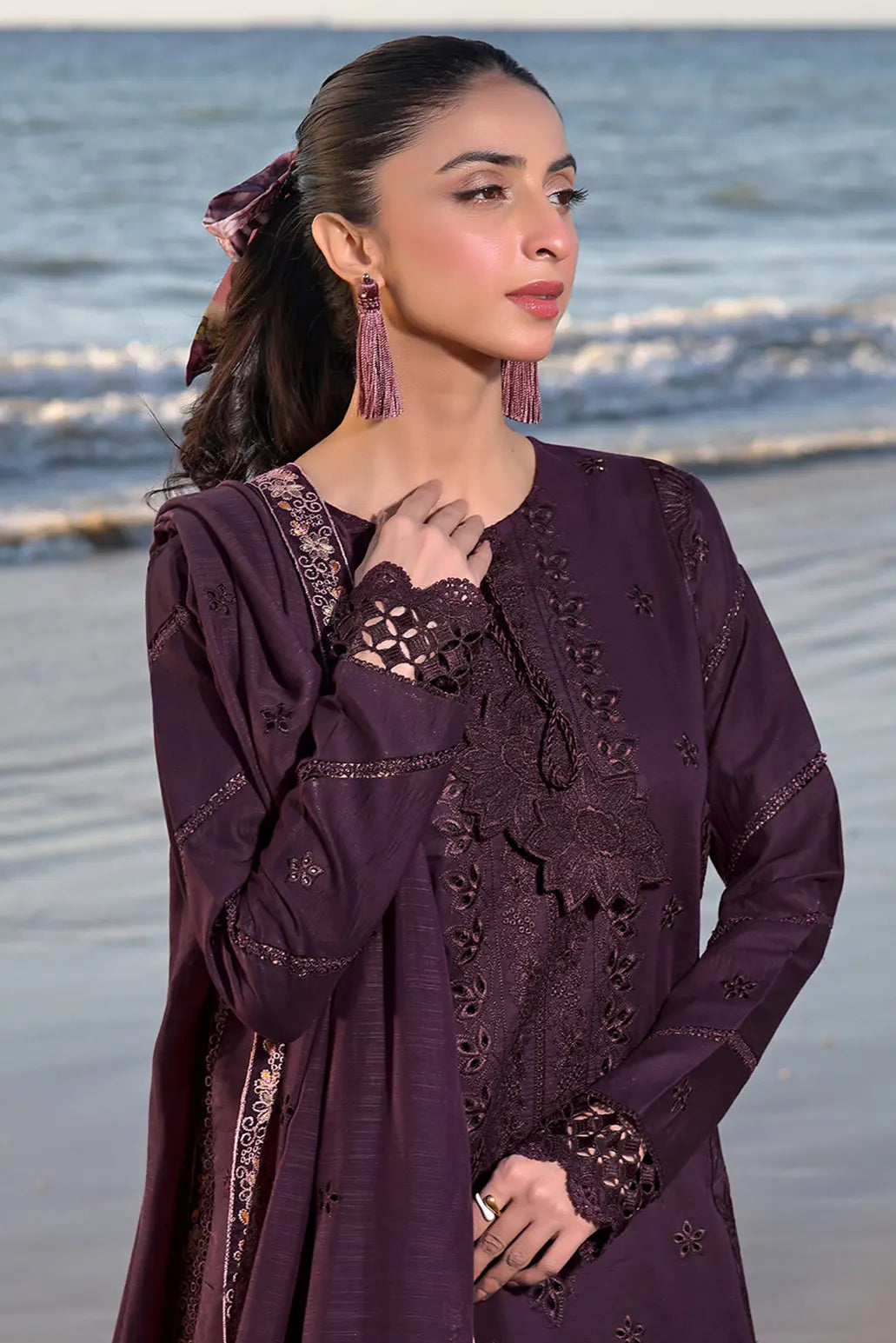 3 PIECE - UNSTITCHED | SCHIFFLI EMBROIDERED LAWN - IZ1142