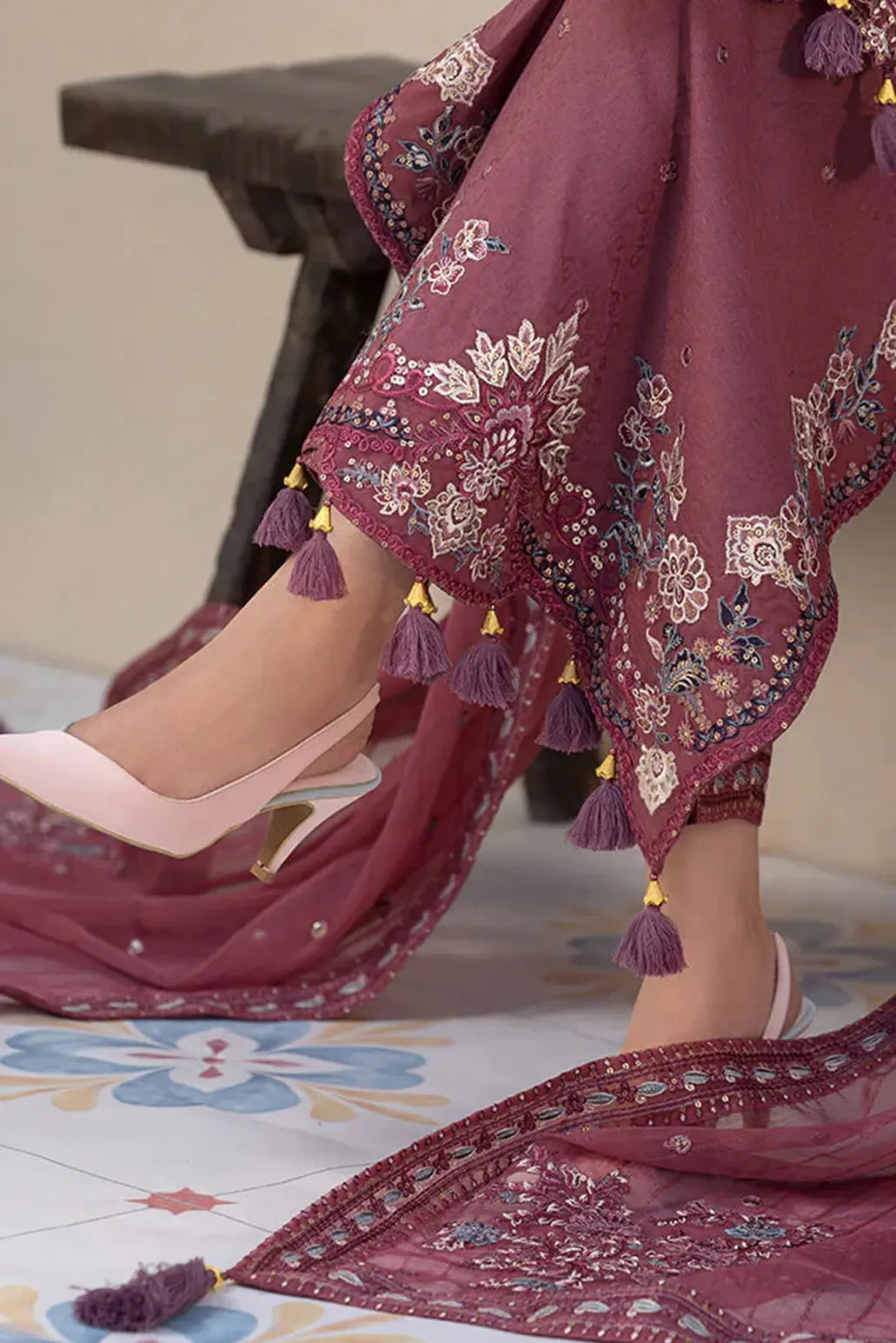 3 PIECE - UNSTITCHED | LUXURY EMBROIDERED LAWN - JD1169