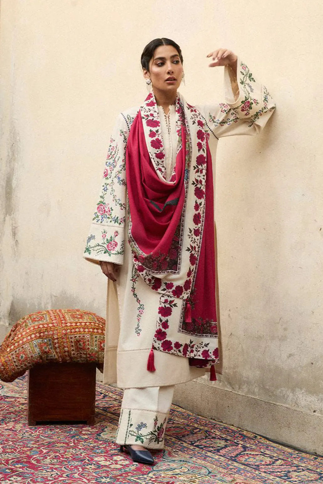 3 PIECE - UNSTITCHED | EMBROIDERED LAWN - HR1186