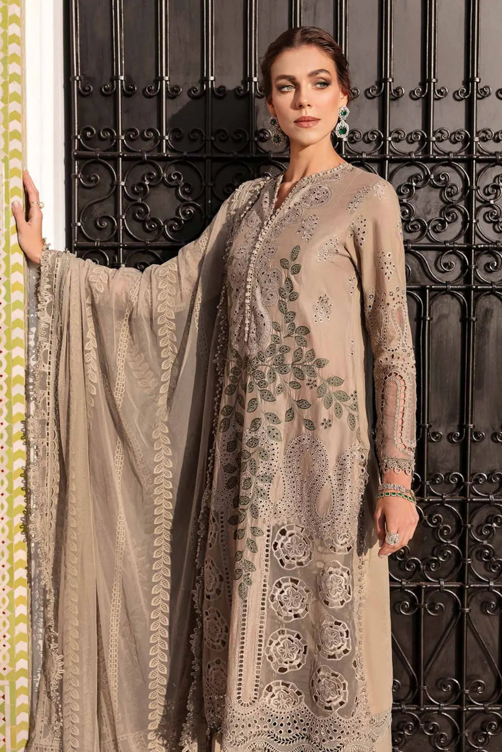 3 PIECE - UNSTITCHED | LUXURY EMBROIDERED LAWN - MB1113