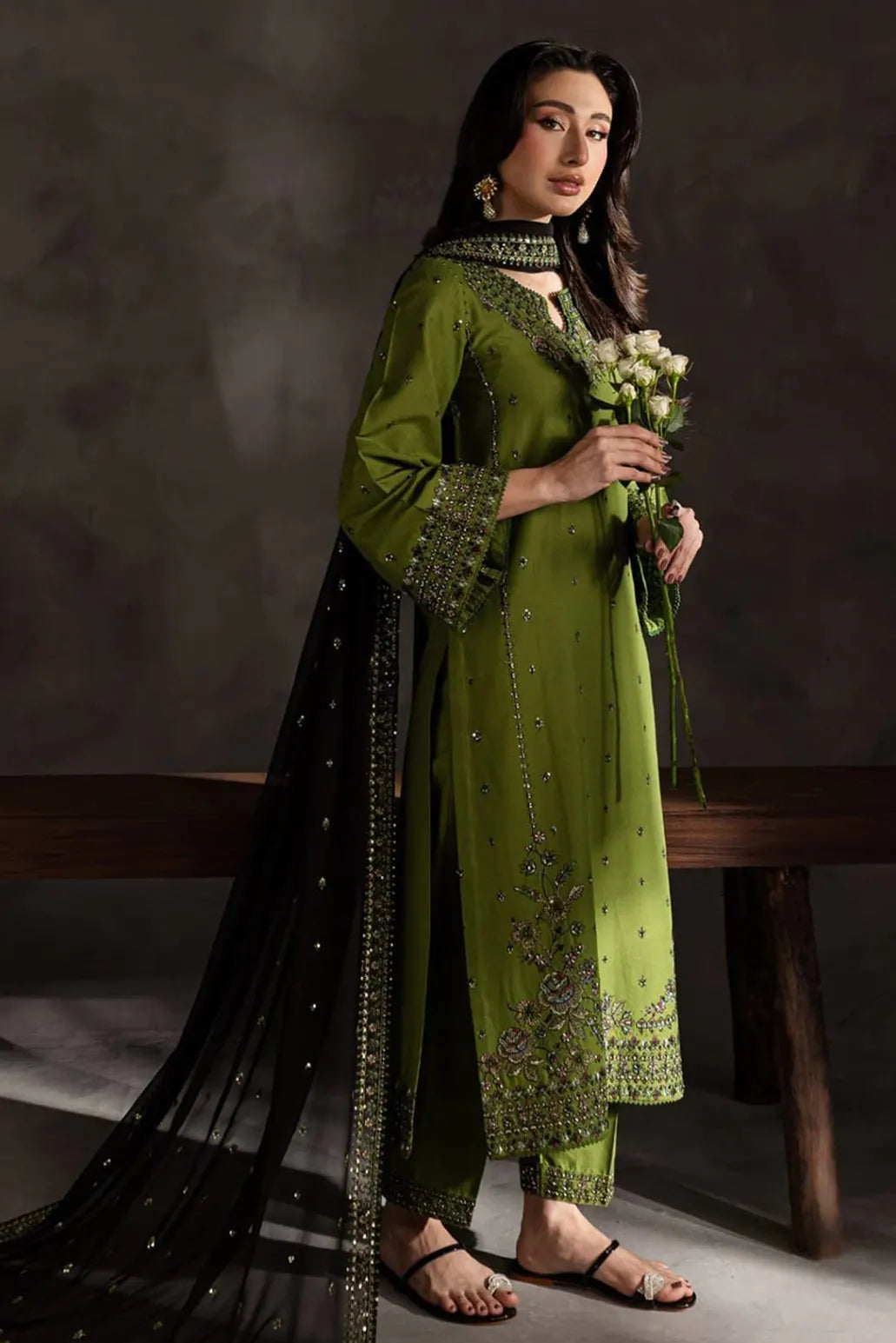 3 PIECE - UNSTITCHED | EMBROIDERED LAWN - GR1179