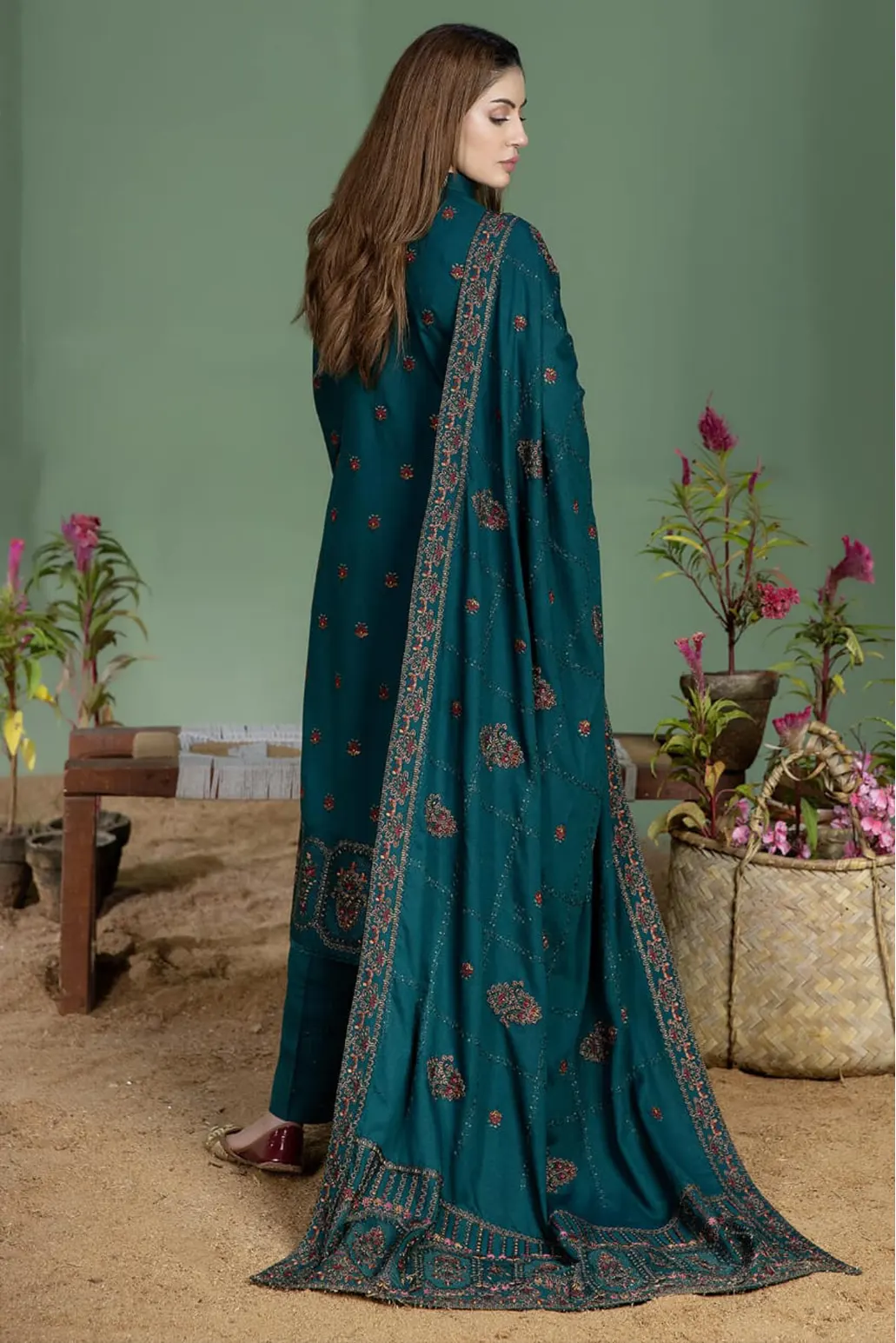 3 PIECE - UNSTITCHED | LUXURY EMBROIDERED LAWN - GR1157