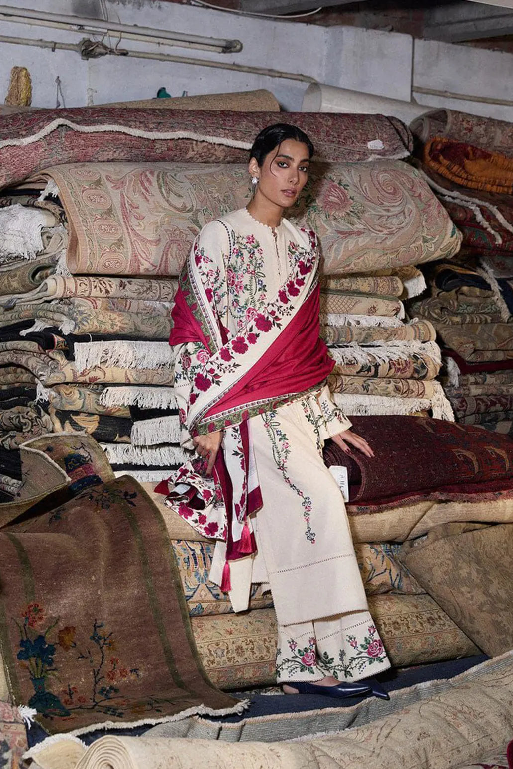 3 PIECE - UNSTITCHED | EMBROIDERED LAWN - GR1250