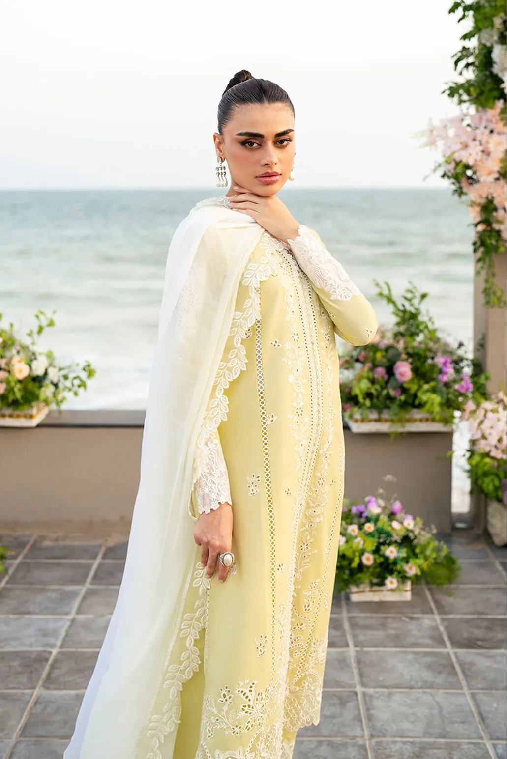 3 PIECE - UNSTITCHED | LUXURY EMBROIDERED LAWN - AZ1174