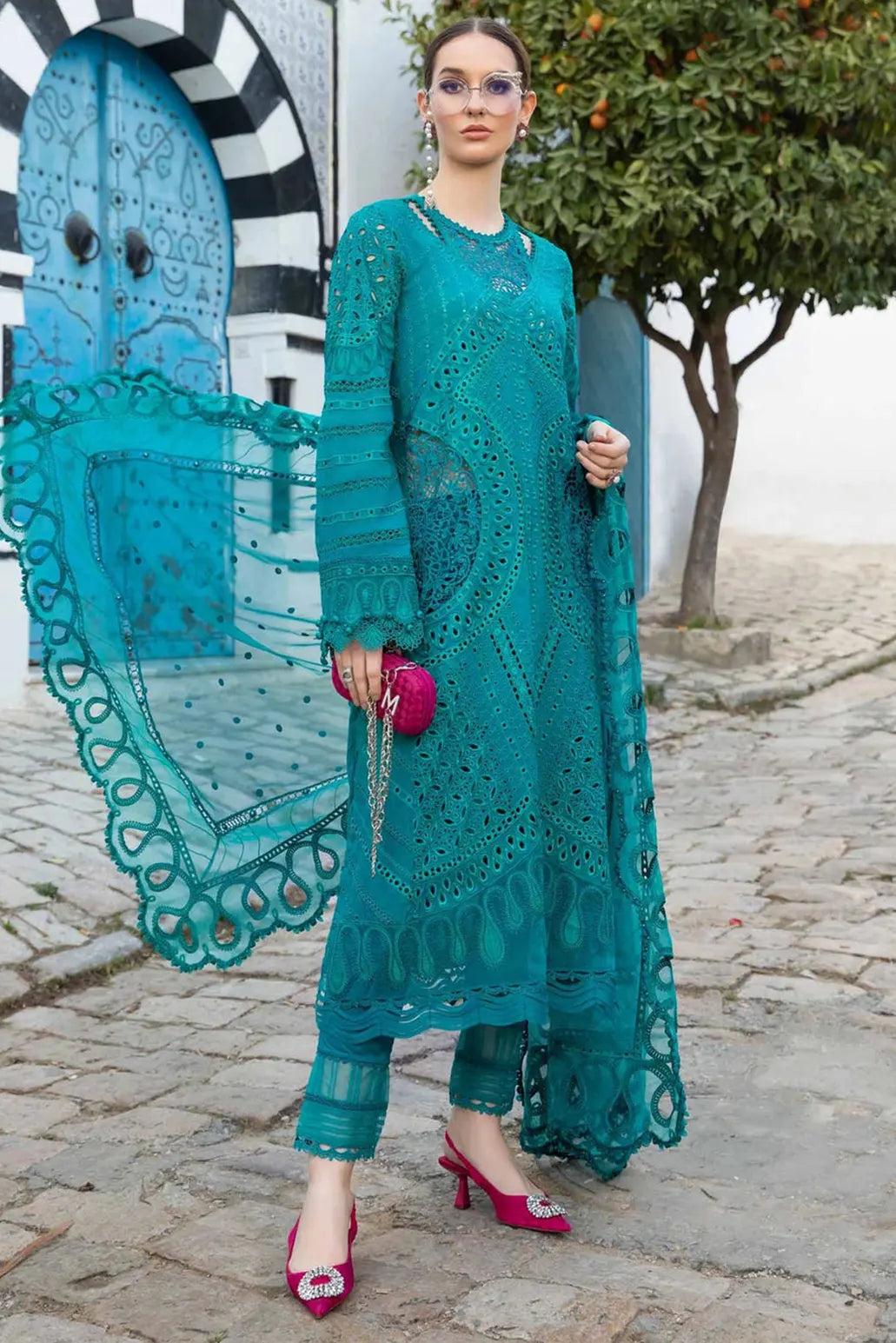 3 PIECE - UNSTITCHED | LUXURY EMBROIDERED LAWN - MB1119