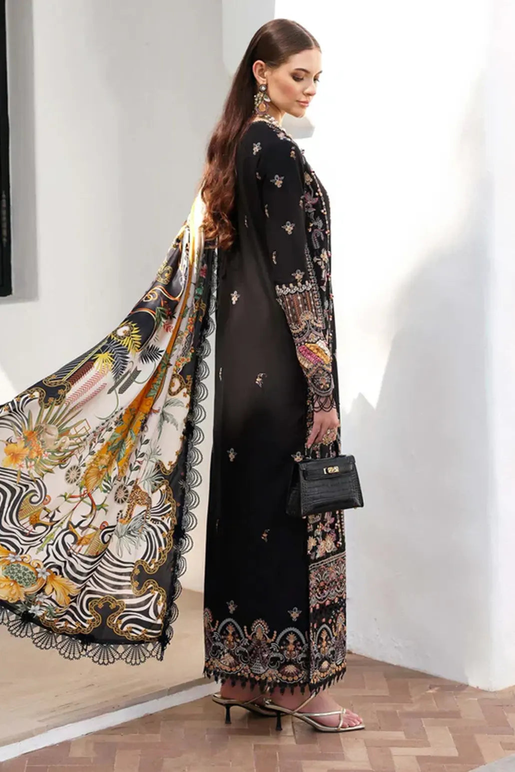 3 PIECE - UNSTITCHED | EMBROIDERED LAWN - GR1237