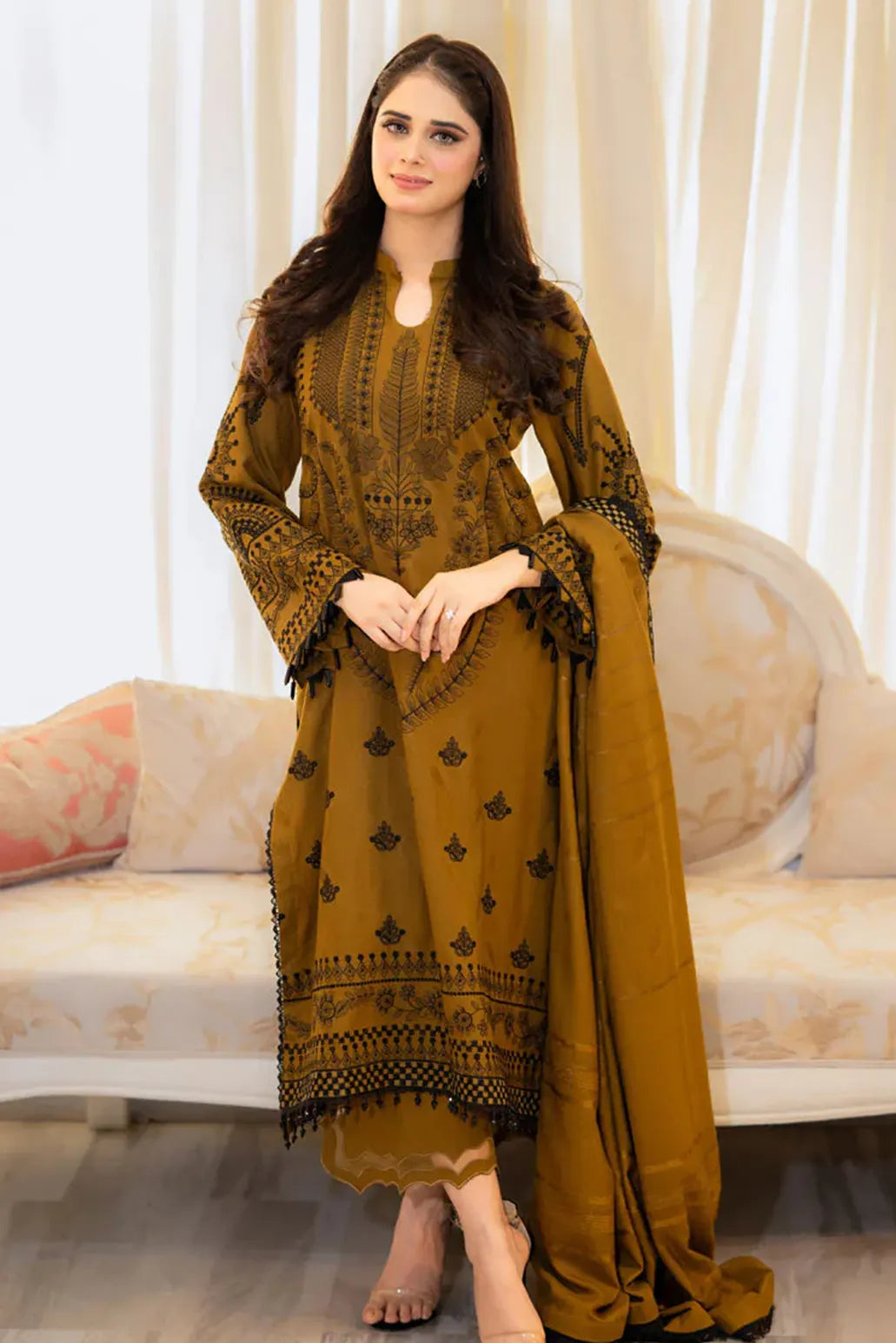 3 PIECE - UNSTITCHED | LUXURY EMBROIDERED LAWN - GR1154