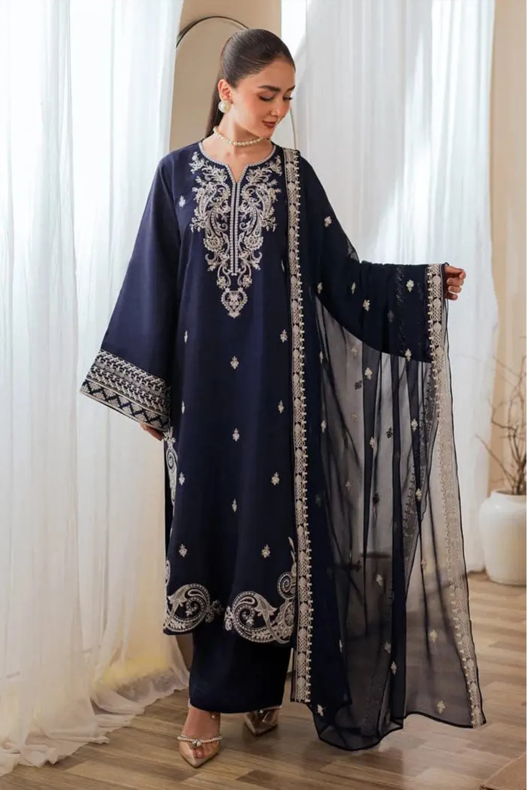 3 PIECE - UNSTITCHED | EMBROIDERED LAWN - NR1197