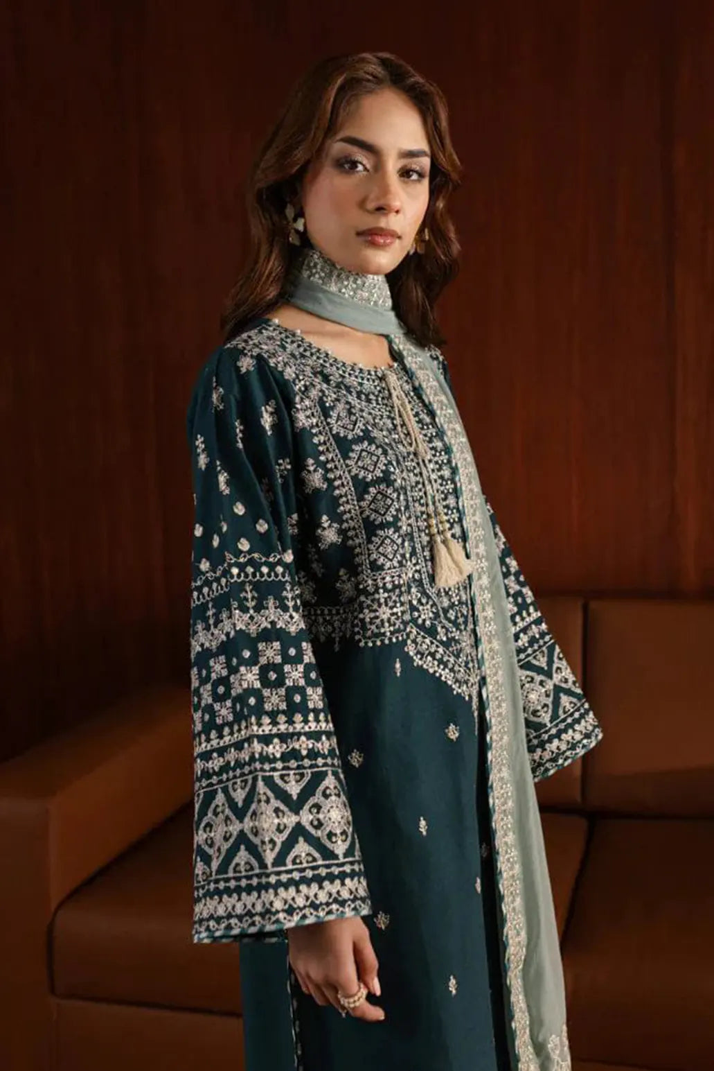3 PIECE - UNSTITCHED | EMBROIDERED LAWN - GR1243