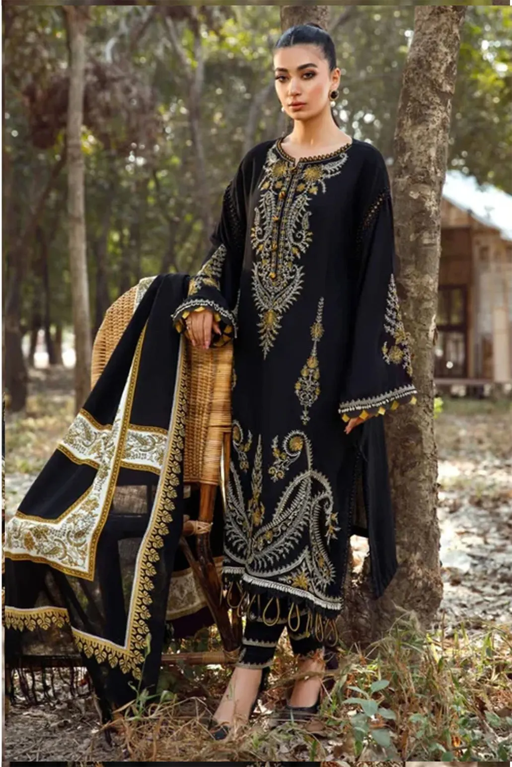 3 PIECE - UNSTITCHED | EMBROIDERED LAWN - MB1178