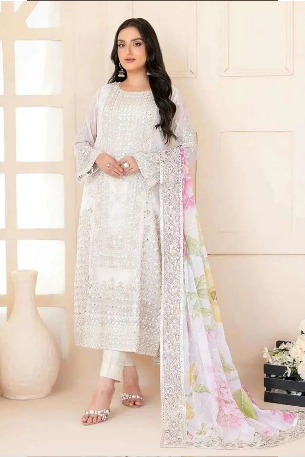 3 PIECE - UNSTITCHED | LUXURY EMBROIDERED LAWN - GR1190