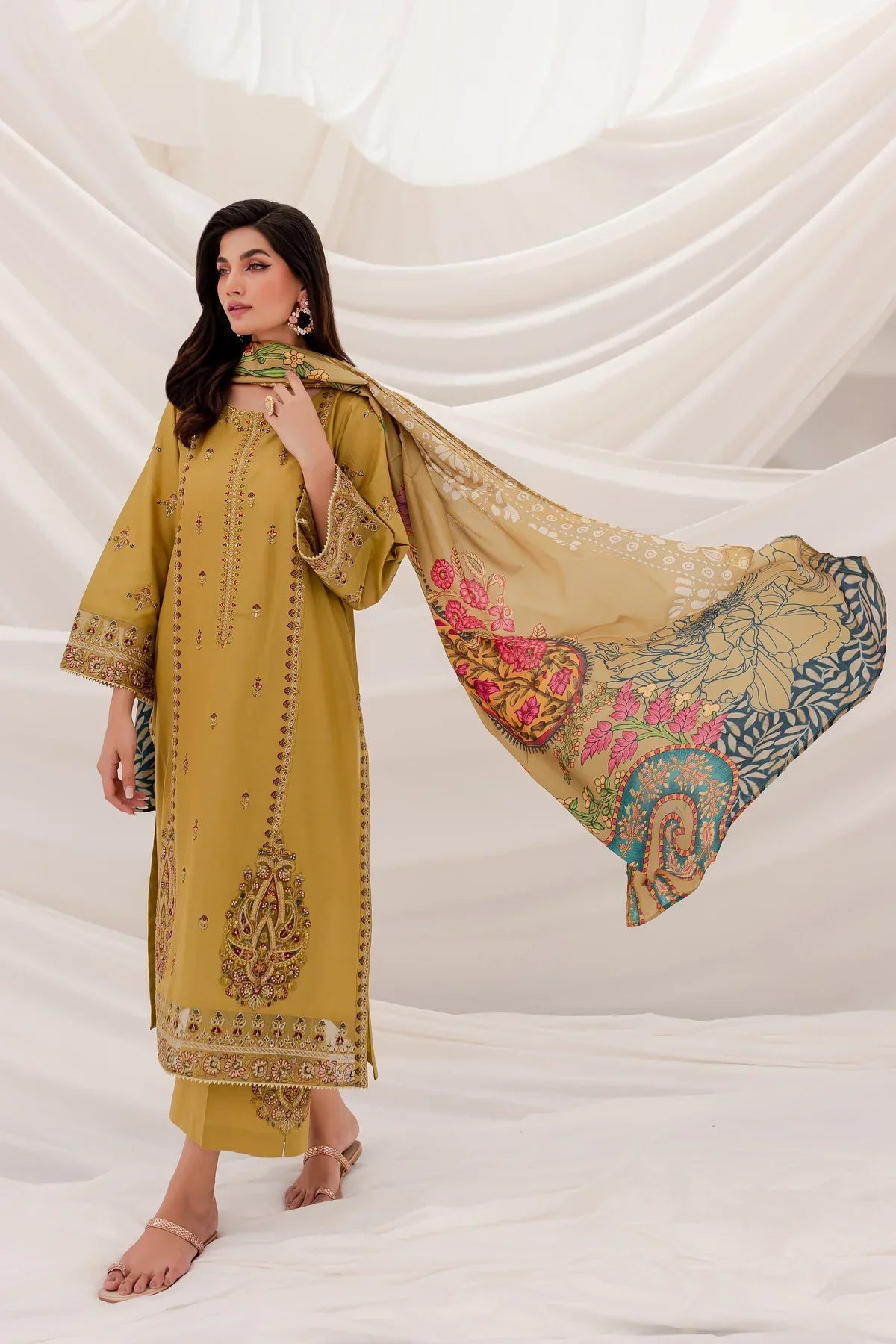 3 PIECE - UNSTITCHED | LUXURY EMBROIDERED LAWN - LL1166