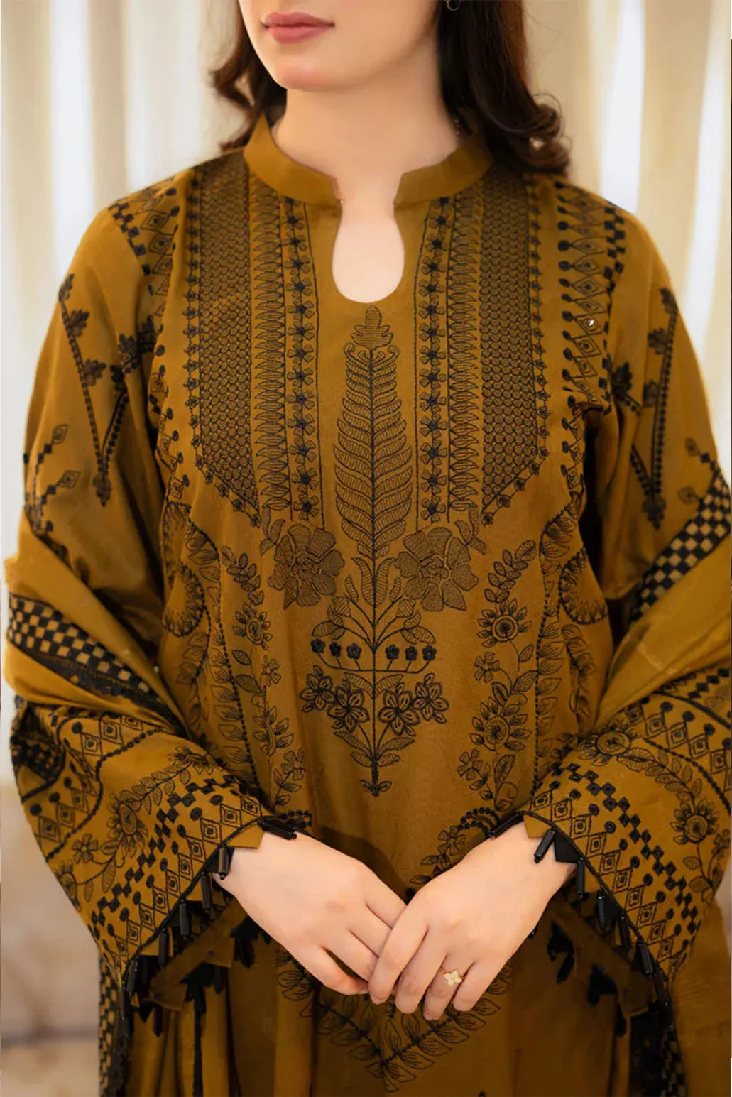 3 PIECE - UNSTITCHED | LUXURY EMBROIDERED LAWN - GR1154