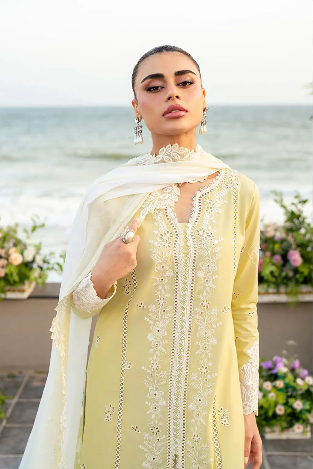 3 PIECE - UNSTITCHED | LUXURY EMBROIDERED LAWN - AZ1174