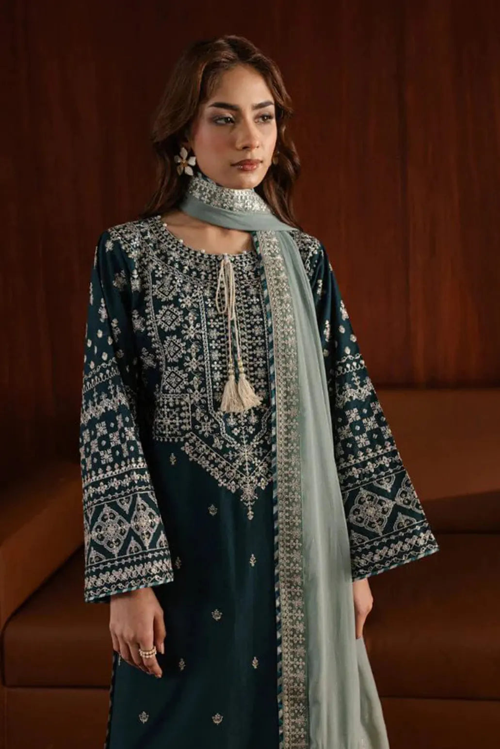 3 PIECE - UNSTITCHED | EMBROIDERED LAWN - GR1243