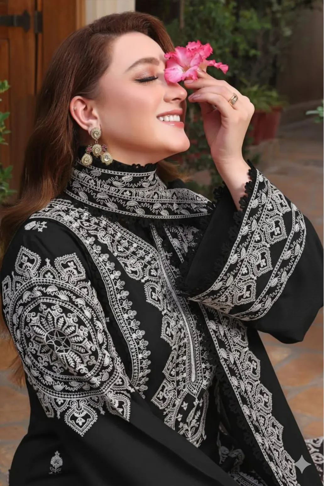 3 PIECE - UNSTITCHED | EMBROIDERED LAWN - GR1235