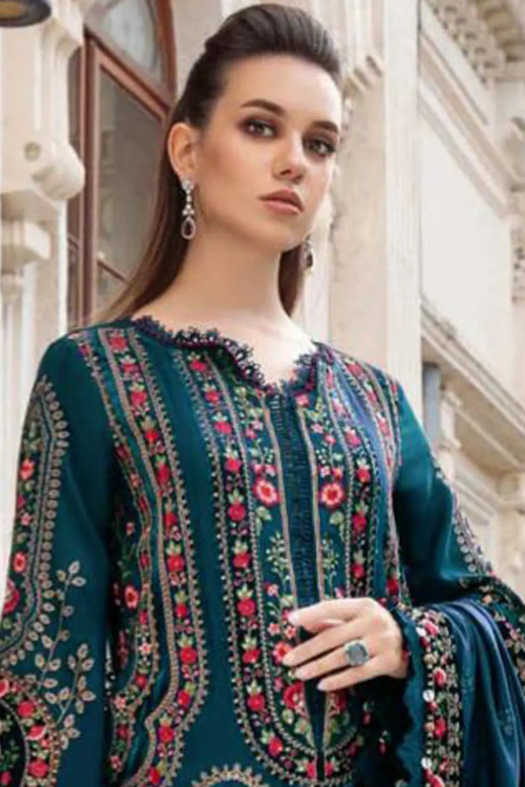 3 PIECE - UNSTITCHED | LUXURY EMBROIDERED LAWN - MB1180