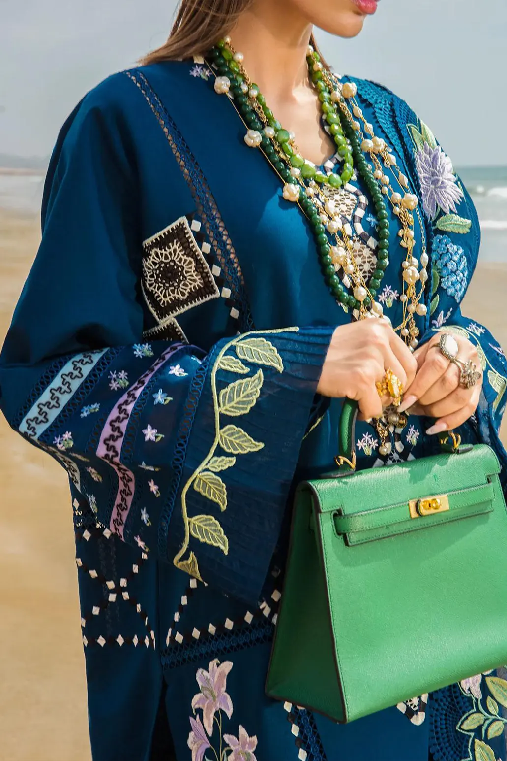 3 PIECE - UNSTITCHED | EMBROIDERED LAWN - CM1137