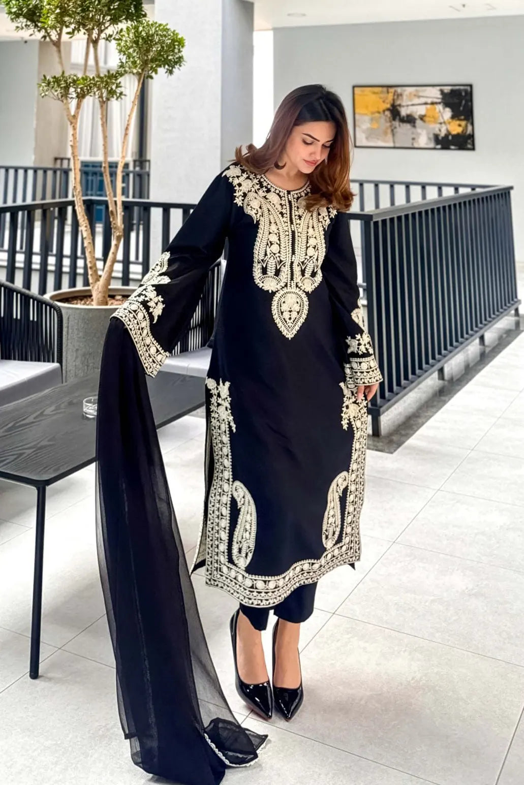 3 PIECE - UNSTITCHED | EMBROIDERED LAWN - GR1177