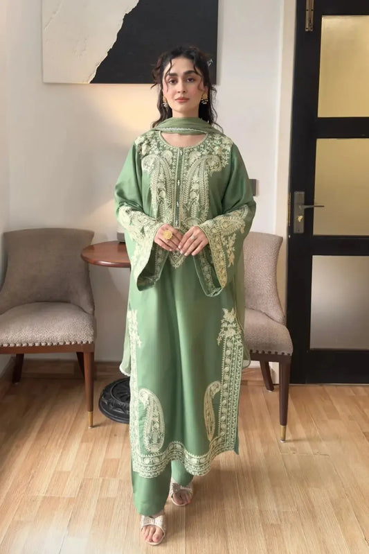3 PIECE - UNSTITCHED | EMBROIDERED LAWN - GR1118