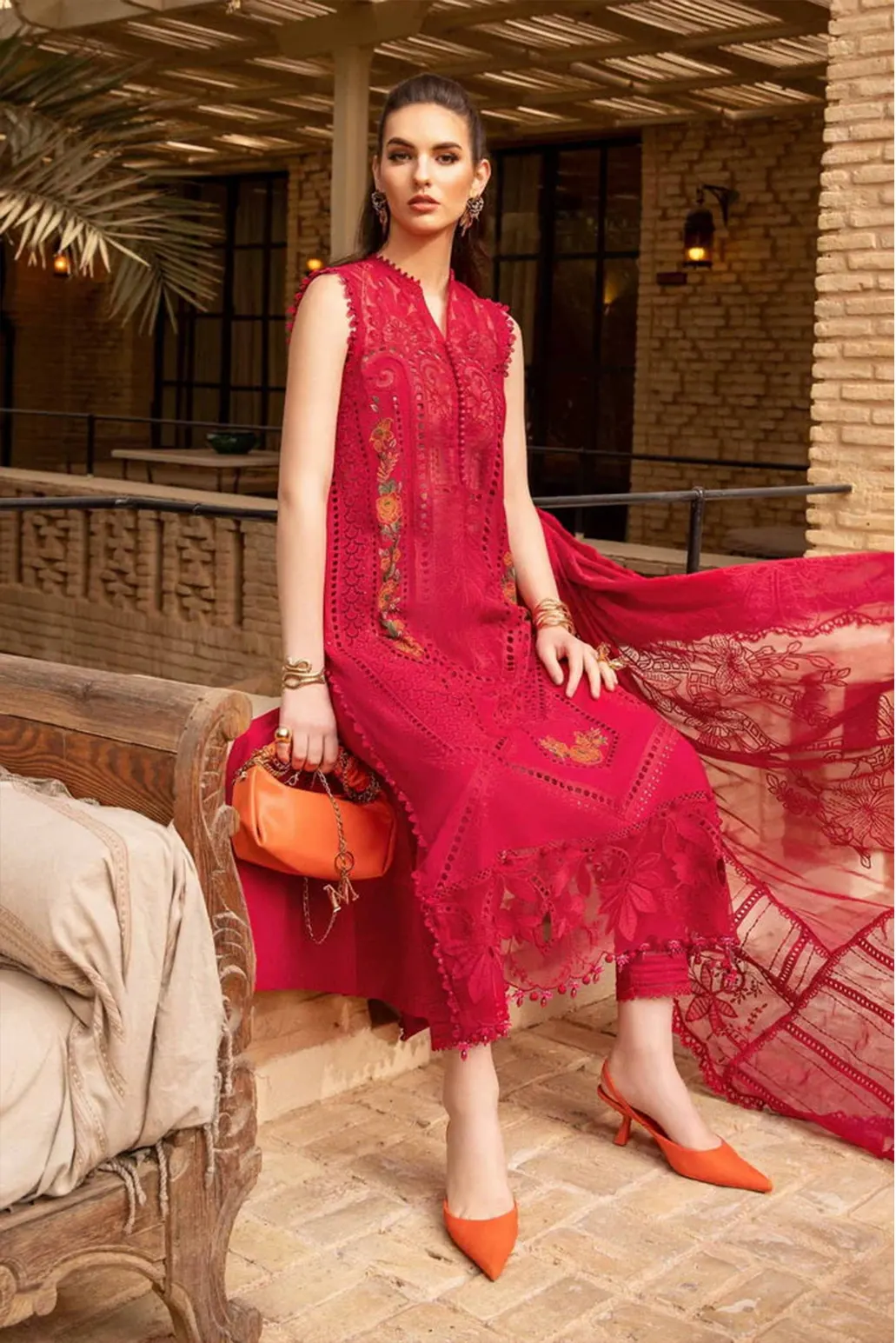 3 PIECE - UNSTITCHED | LUXURY EMBROIDERED LAWN - MB1121