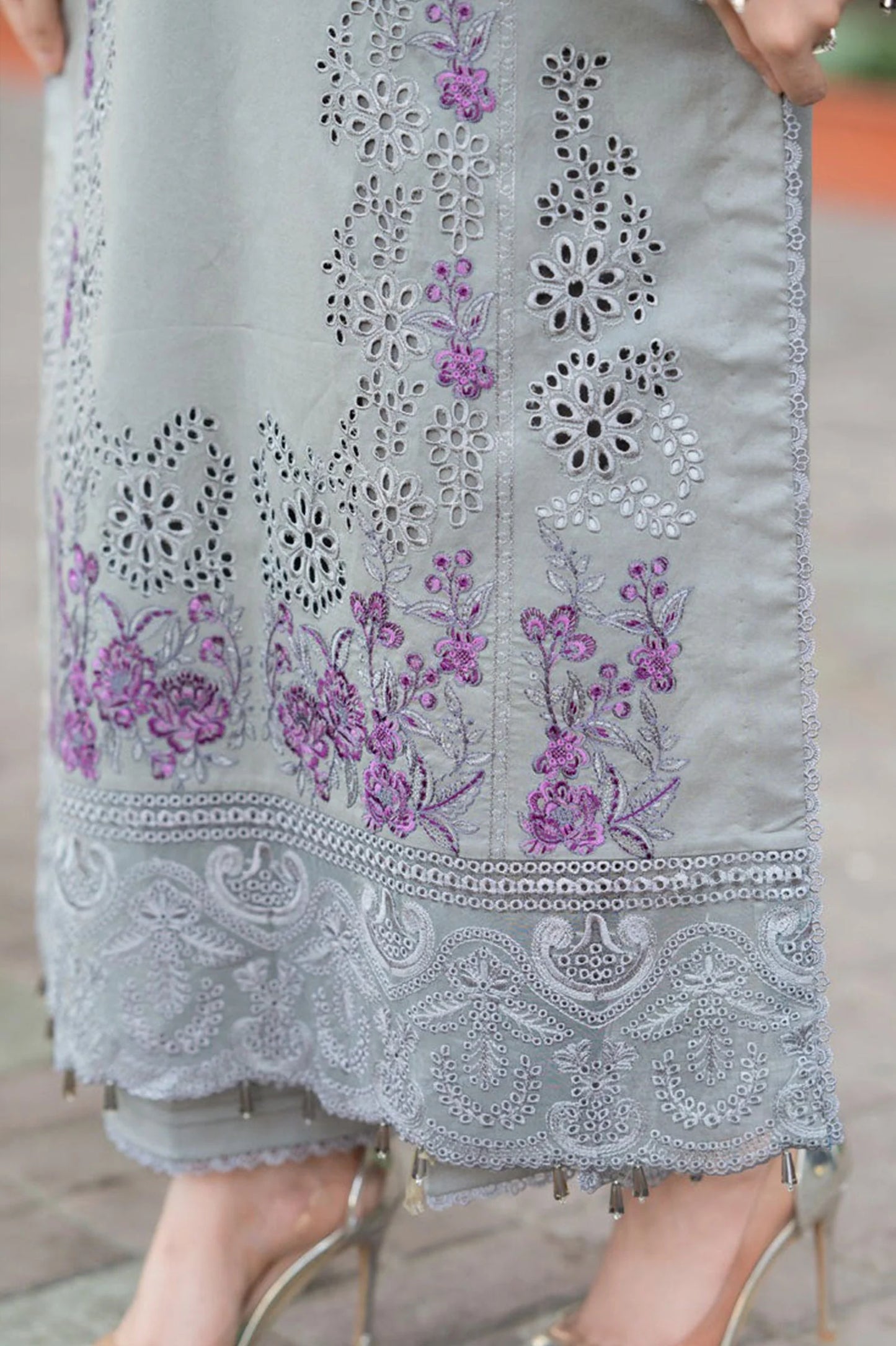 3 PIECE - UNSTITCHED | LUXURY EMBROIDERED LAWN - MQ1160