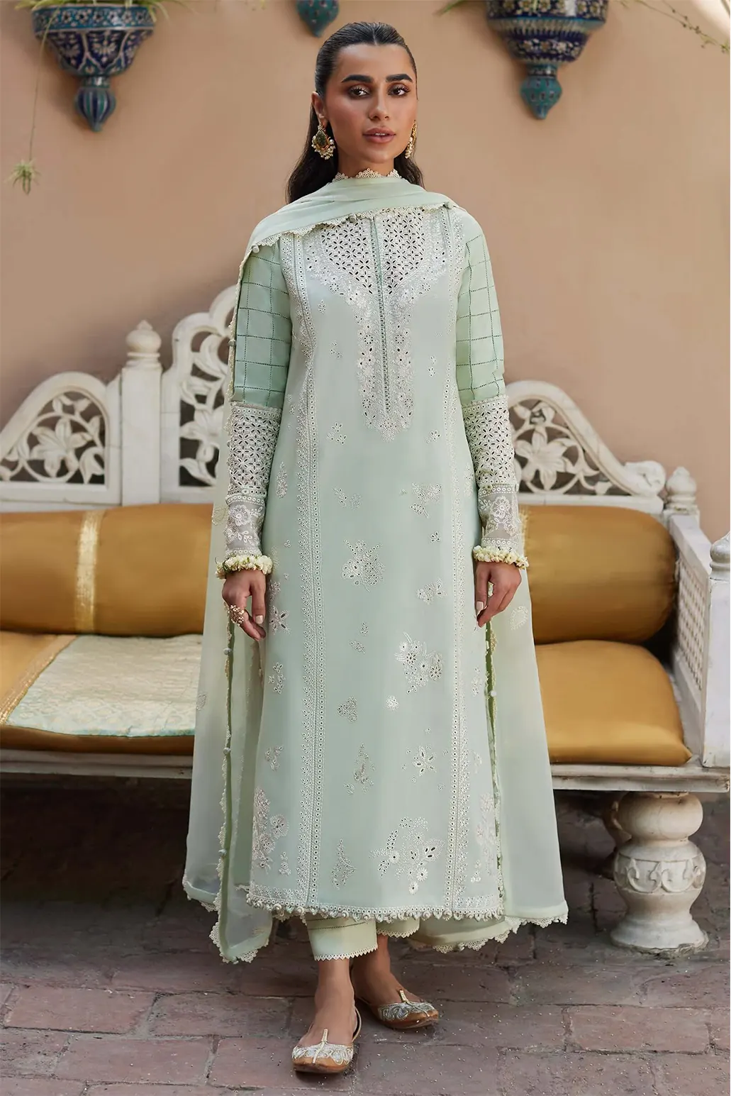 3 PIECE - UNSTITCHED | EMBROIDERED LAWN - ZH1153