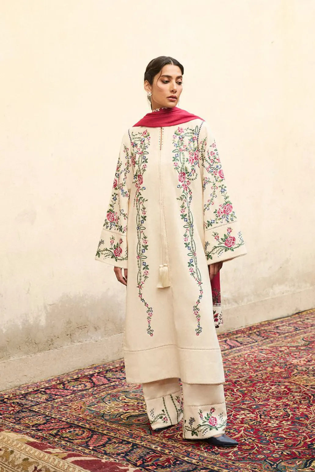 3 PIECE - UNSTITCHED | EMBROIDERED LAWN - HR1186