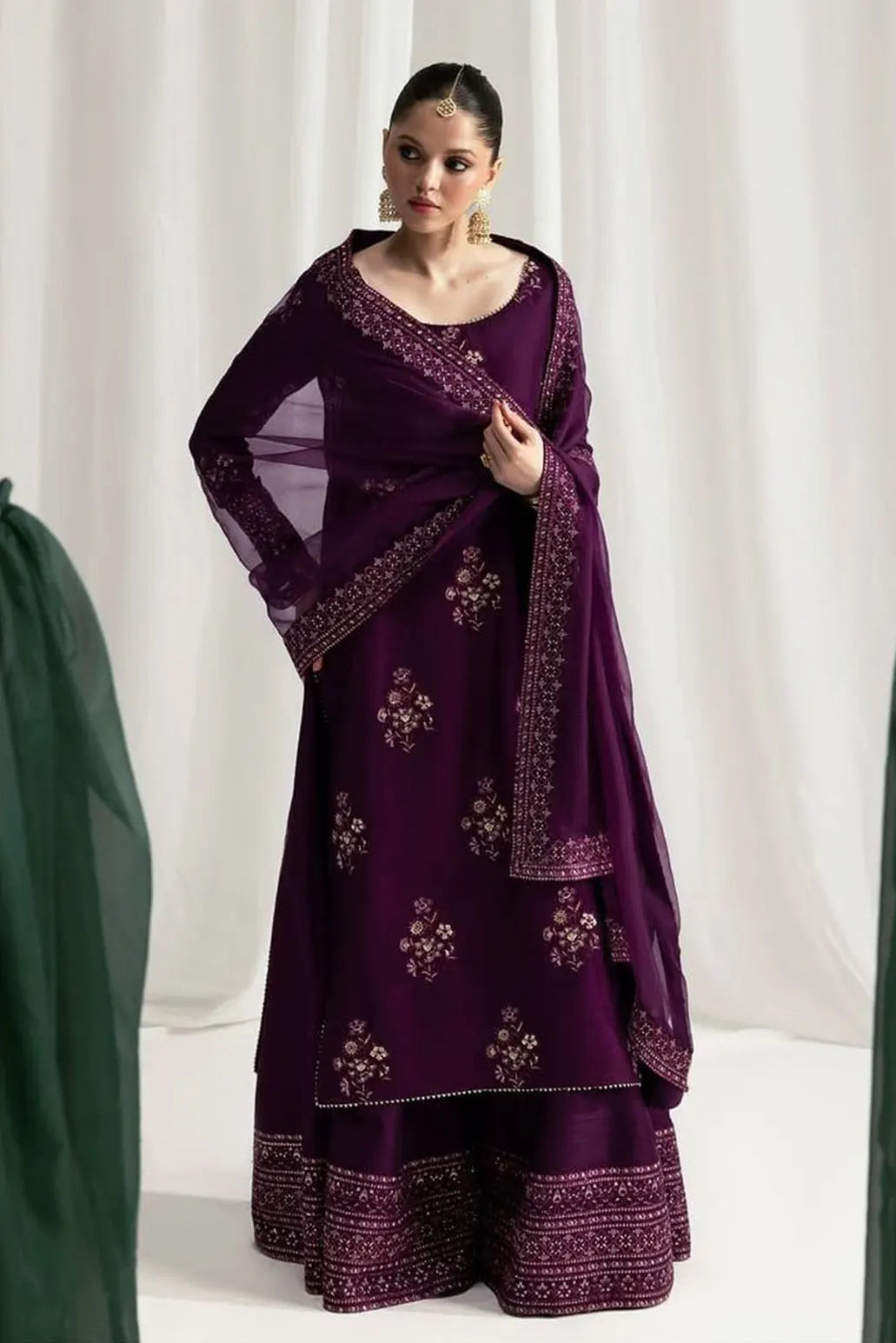 3 PIECE - UNSTITCHED | LUXURY EMBROIDERED LAWN - GR1188