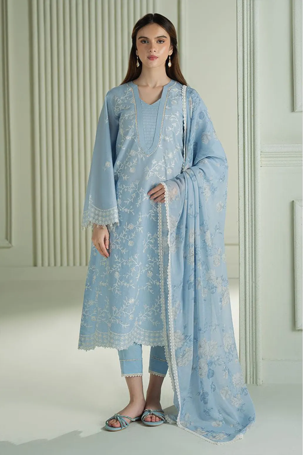 3 PIECE - UNSTITCHED | EMBROIDERED LAWN - GR1238