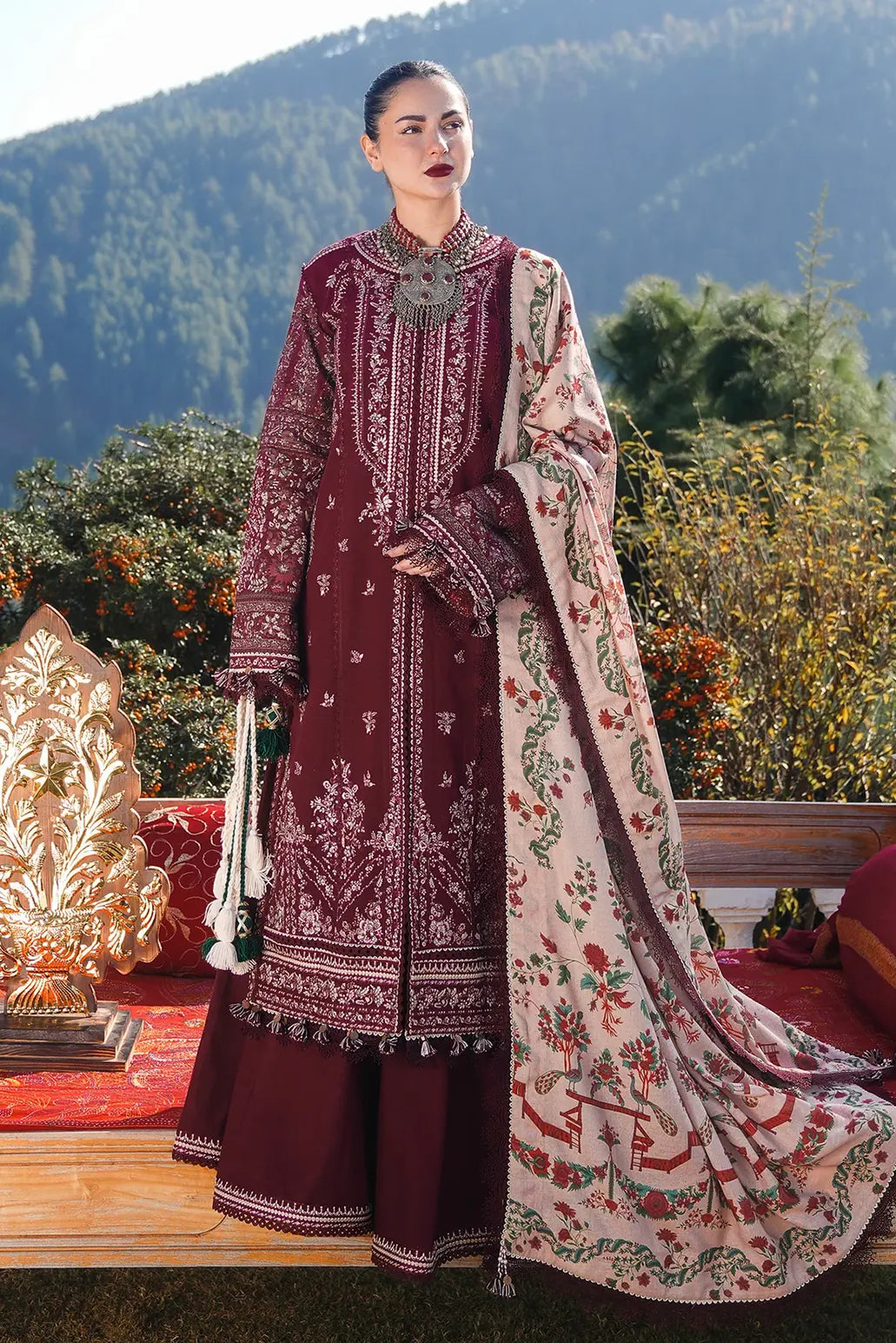3 PIECE - UNSTITCHED | LUXURY EMBROIDERED LAWN - HR1185