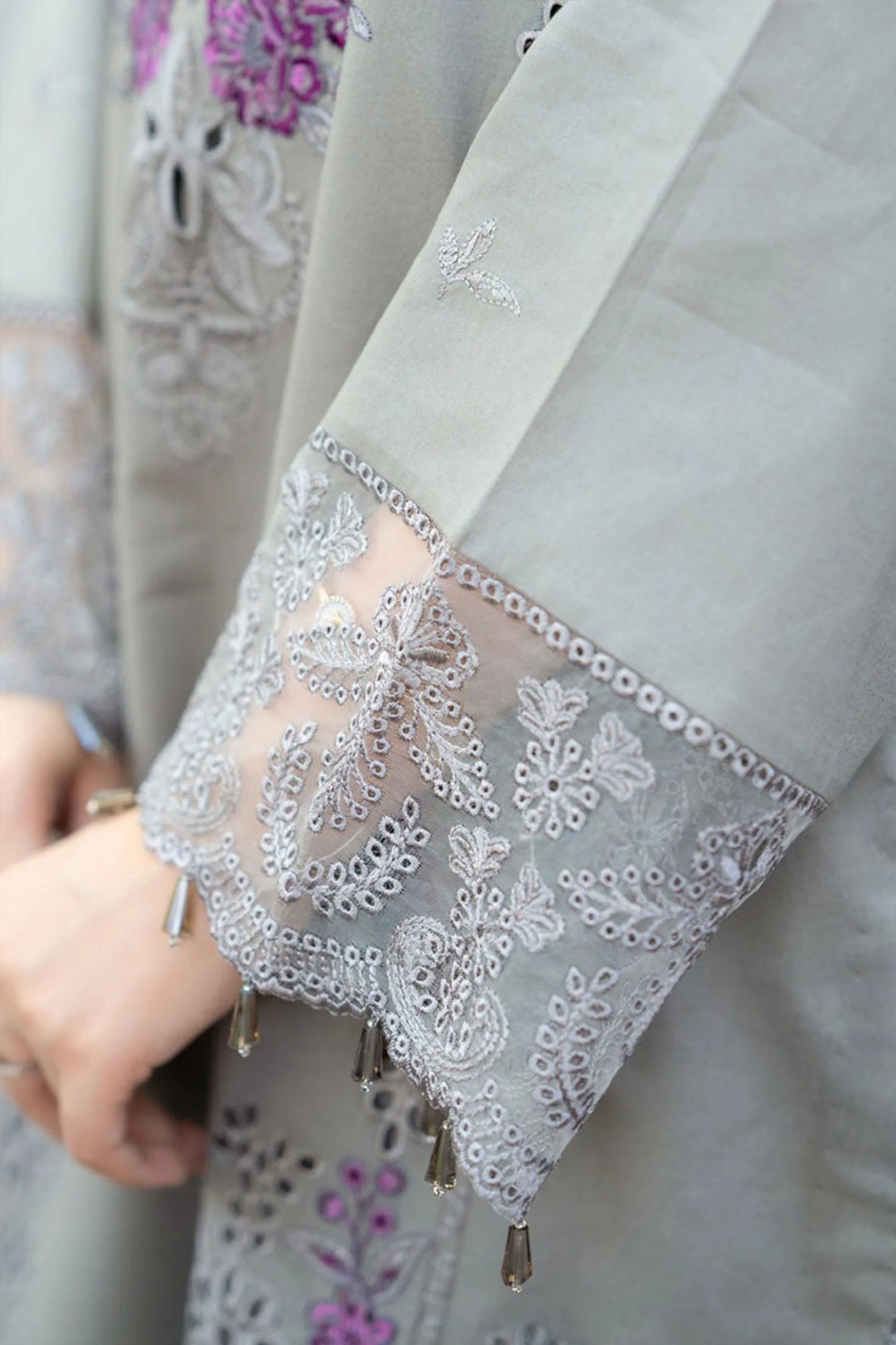 3 PIECE - UNSTITCHED | LUXURY EMBROIDERED LAWN - MQ1160