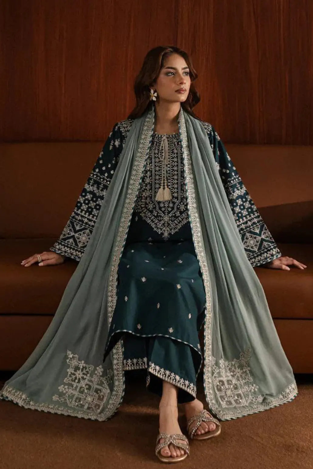 3 PIECE - UNSTITCHED | EMBROIDERED LAWN - GR1243