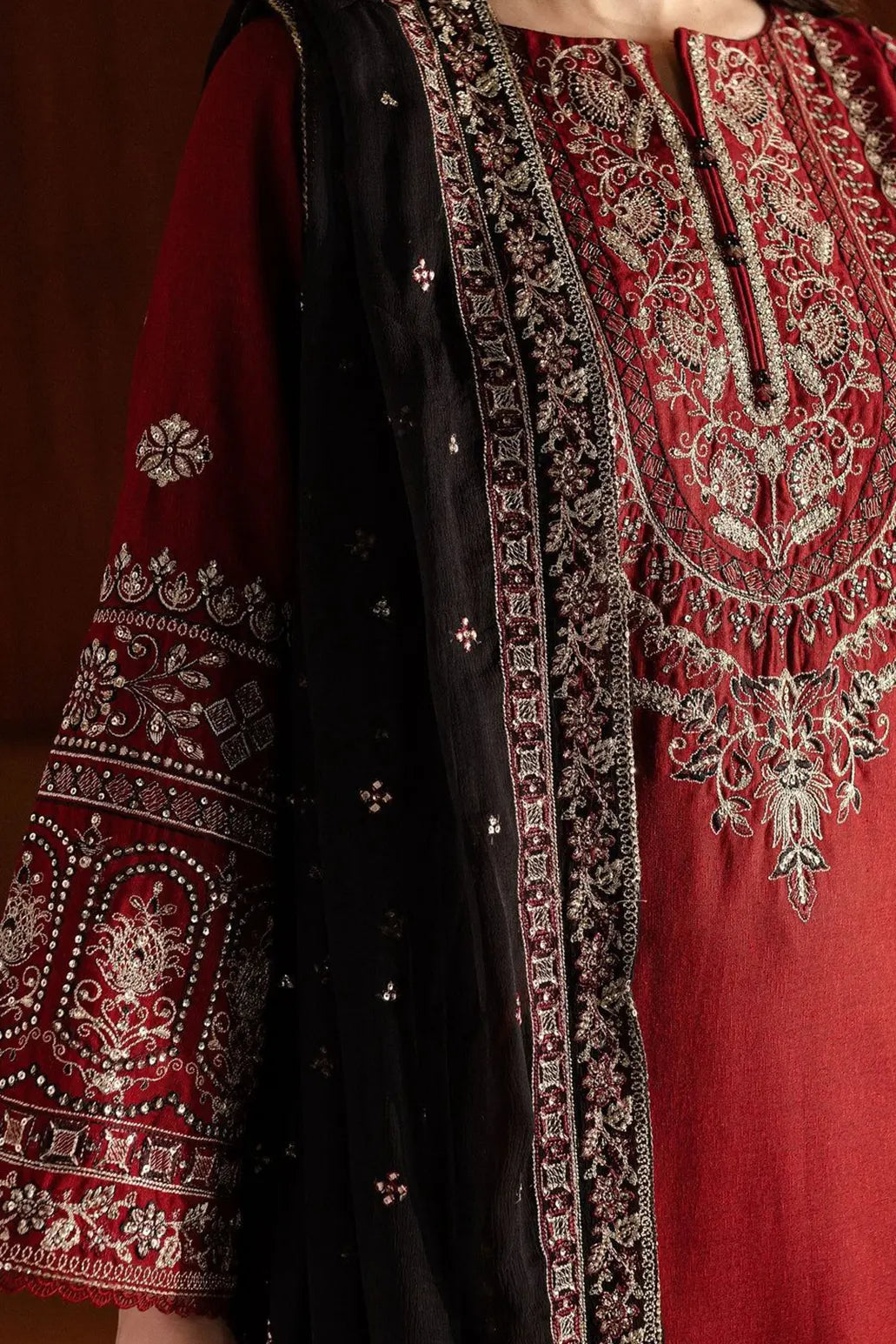 3 PIECE - UNSTITCHED | EMBROIDERED LAWN - GR1194