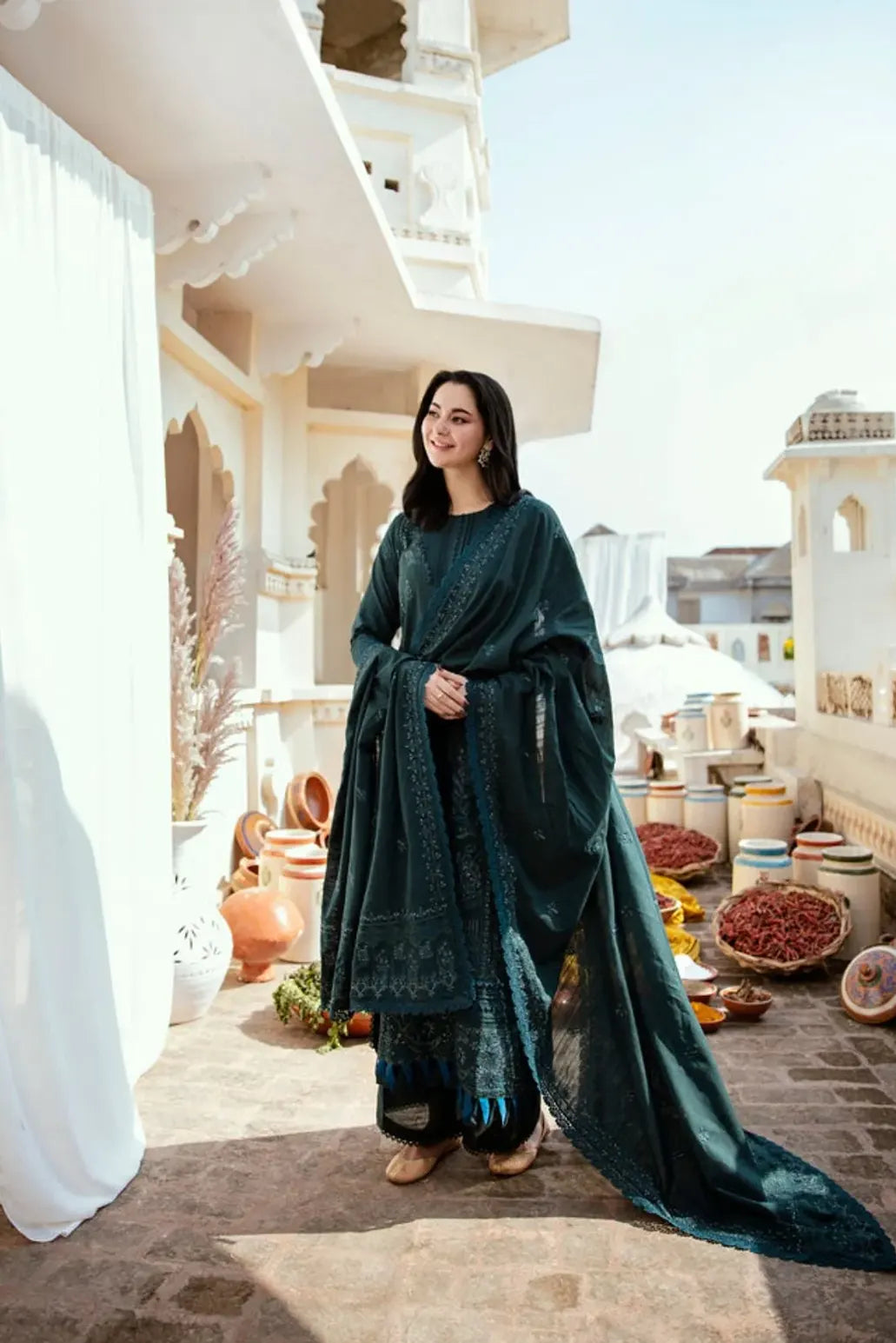 3 PIECE - UNSTITCHED | LUXURY EMBROIDERED LAWN - MB1156