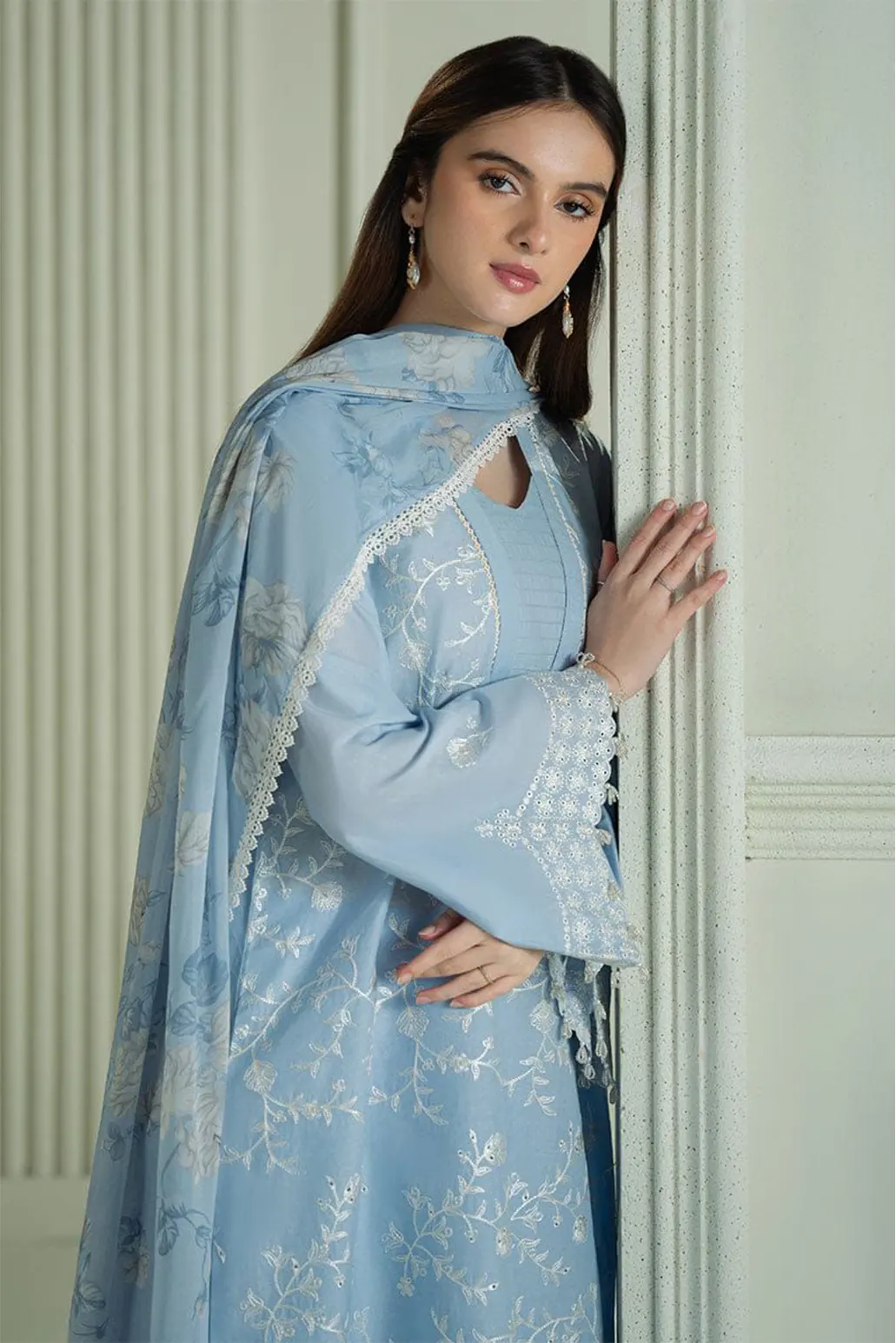 3 PIECE - UNSTITCHED | EMBROIDERED LAWN - GR1238