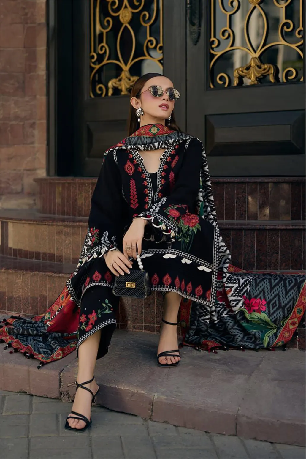 3 PIECE - UNSTITCHED | EMBROIDERED LAWN - GR1248