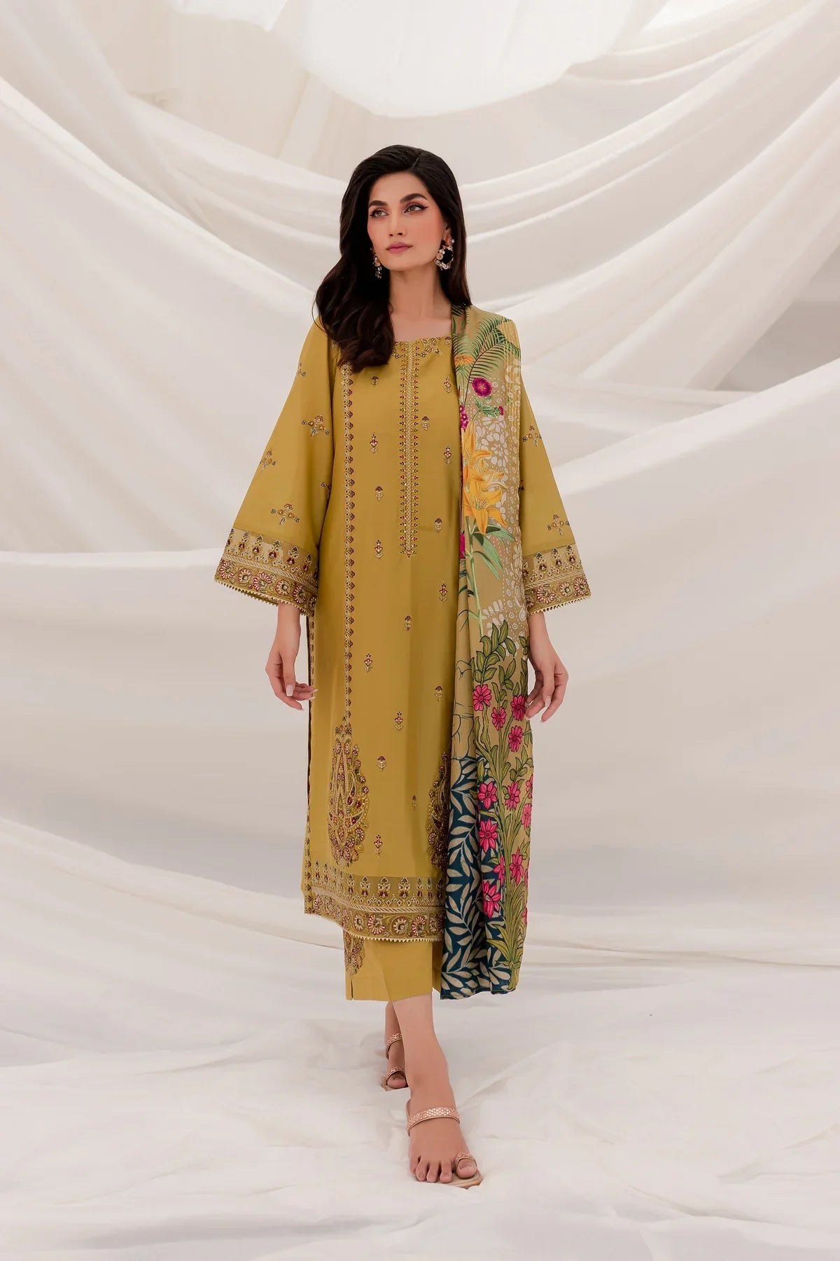 3 PIECE - UNSTITCHED | LUXURY EMBROIDERED LAWN - LL1166