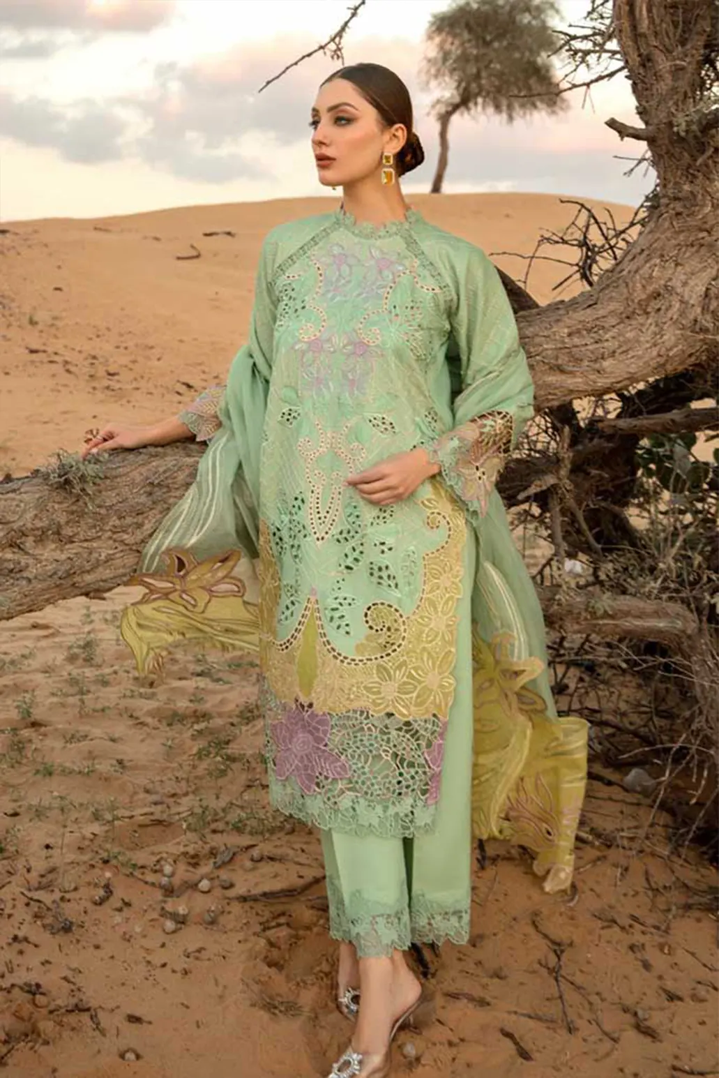 3 PIECE - UNSTITCHED | CHIKAN KARI EMBROIDERED LAWN - RR1152