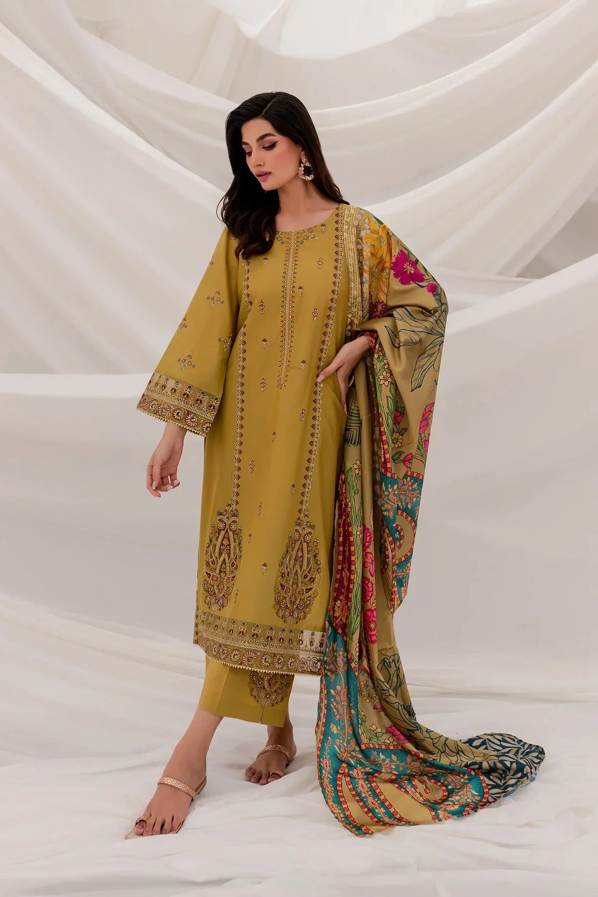 3 PIECE - UNSTITCHED | LUXURY EMBROIDERED LAWN - LL1166