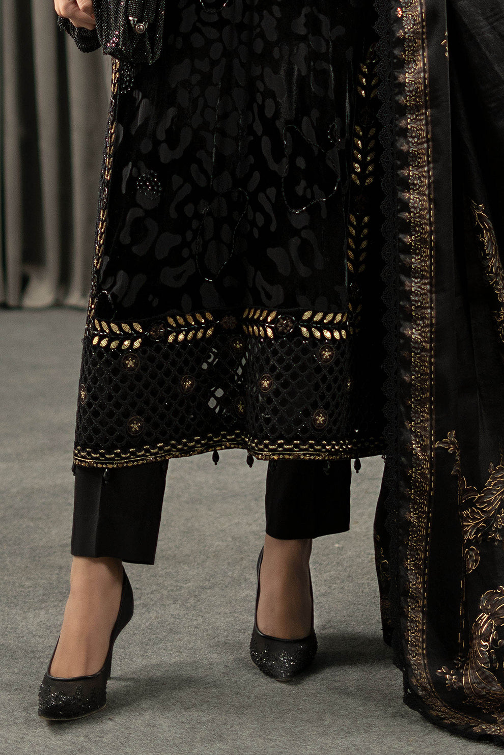 3 PIECE - UNSTITCHED | PRINTED LAWN - MB1233
