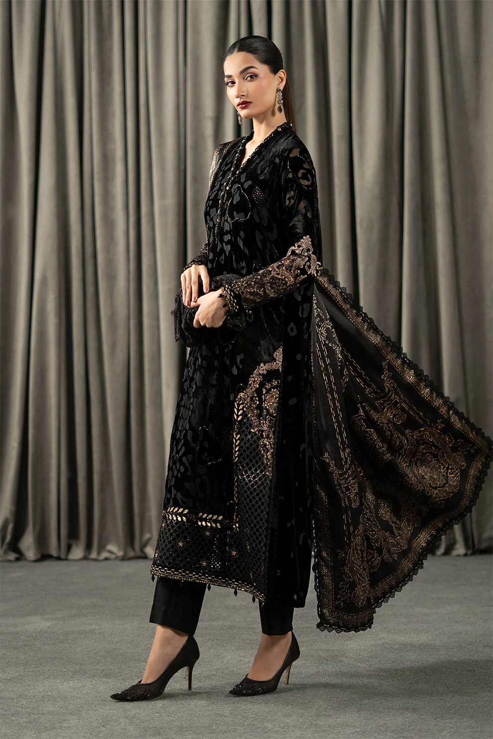 3 PIECE - UNSTITCHED | PRINTED LAWN - MB1233