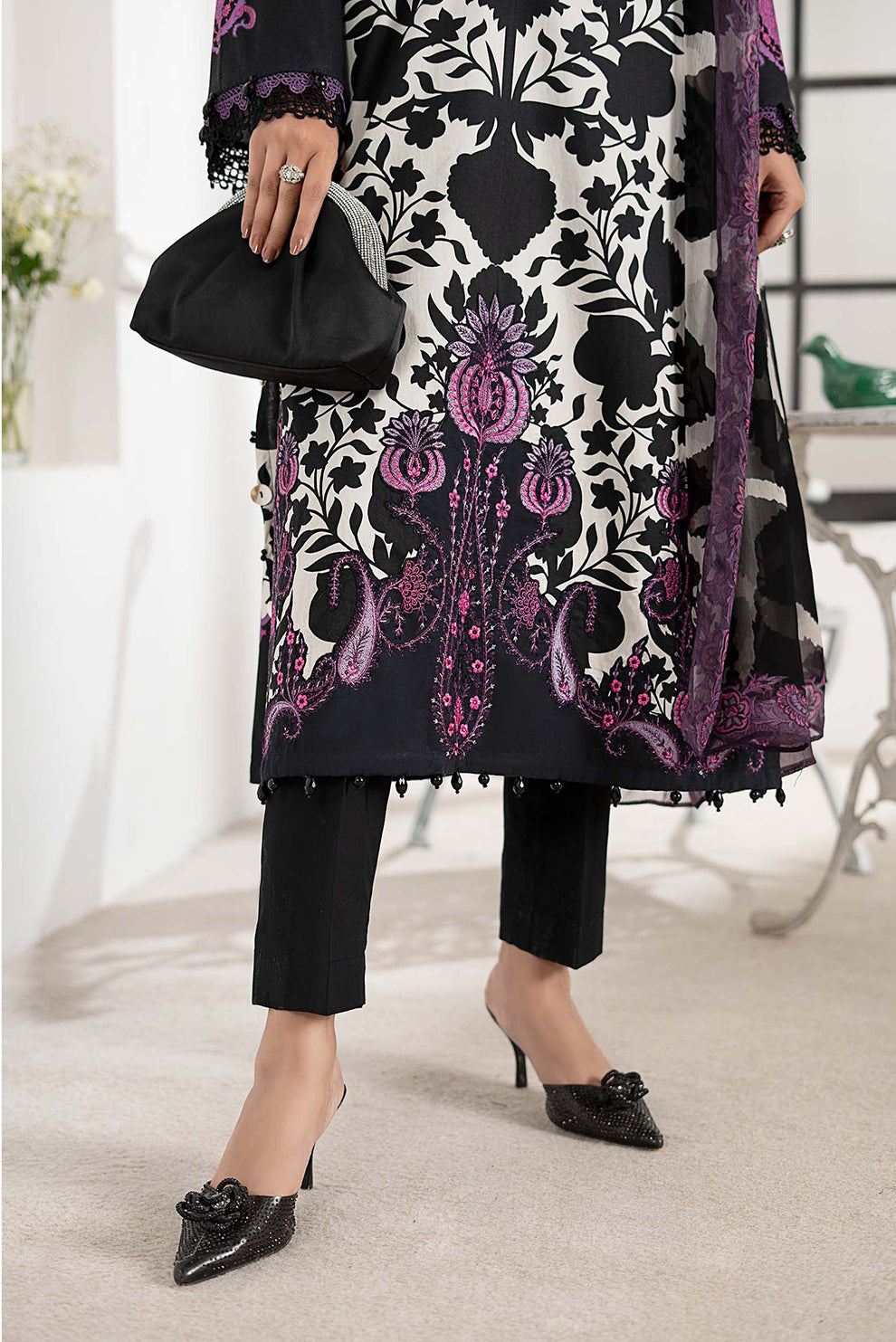 3 PIECE - UNSTITCHED | PRINTED LAWN - MB1214