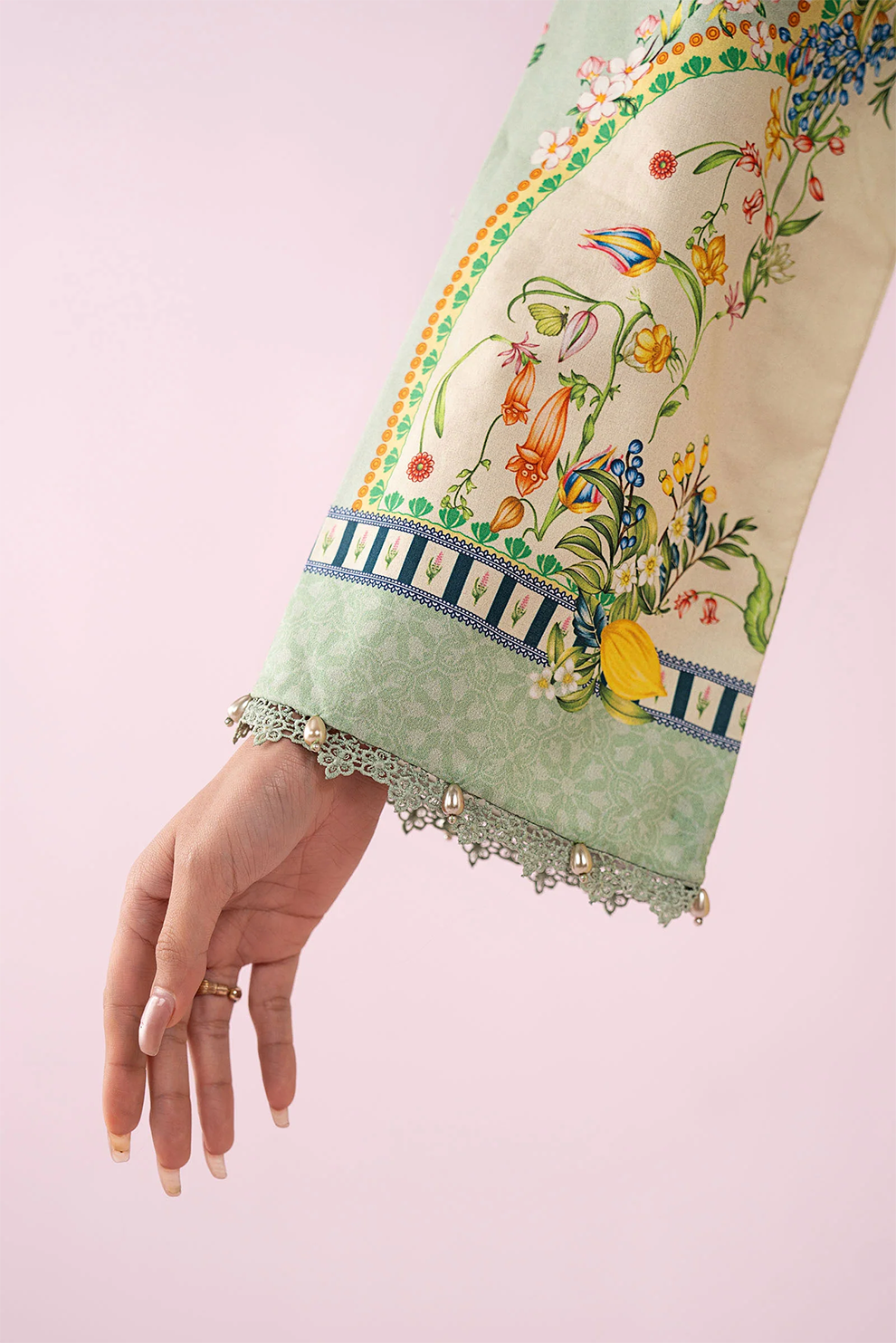 3 PIECE - UNSTITCHED | PRINTED LAWN - MB1226