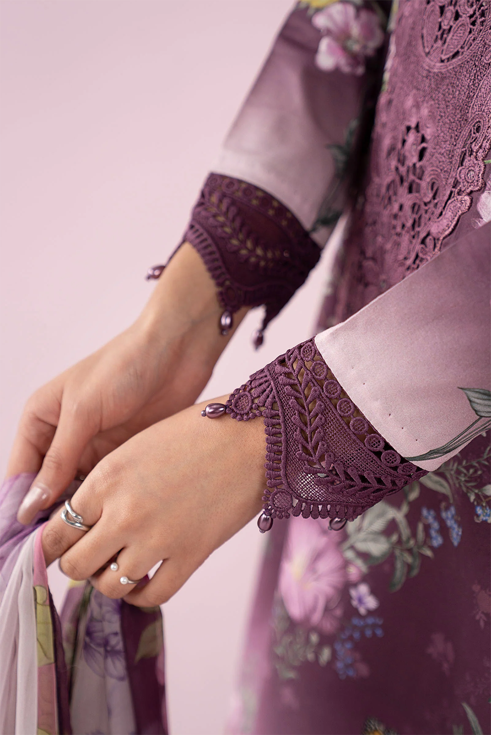 3 PIECE - UNSTITCHED | PRINTED LAWN - MB1228