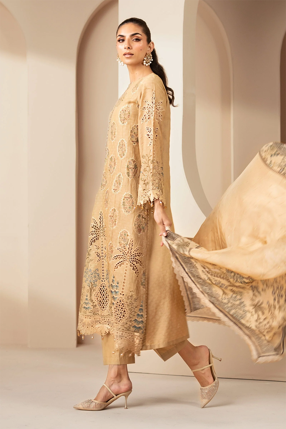 3 PIECE - UNSTITCHED | EMBROIDERED LAWN - MB1204