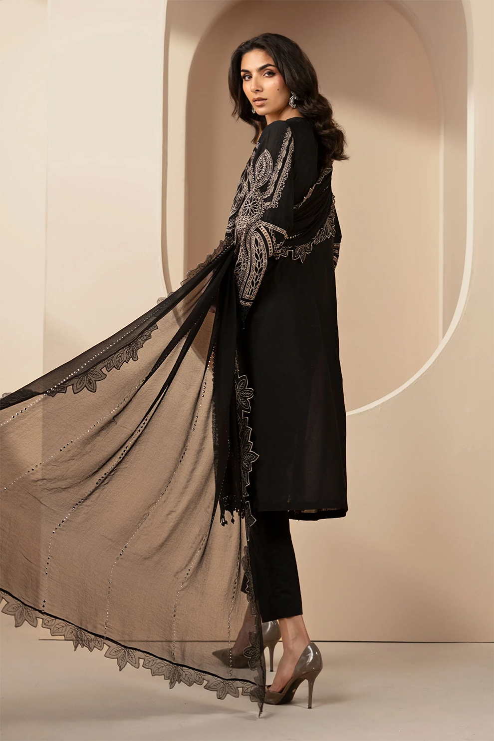 3 PIECE - UNSTITCHED | EMBROIDERED LAWN - MB1208