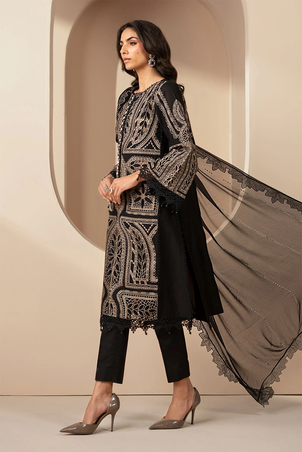 3 PIECE - UNSTITCHED | EMBROIDERED LAWN - MB1208